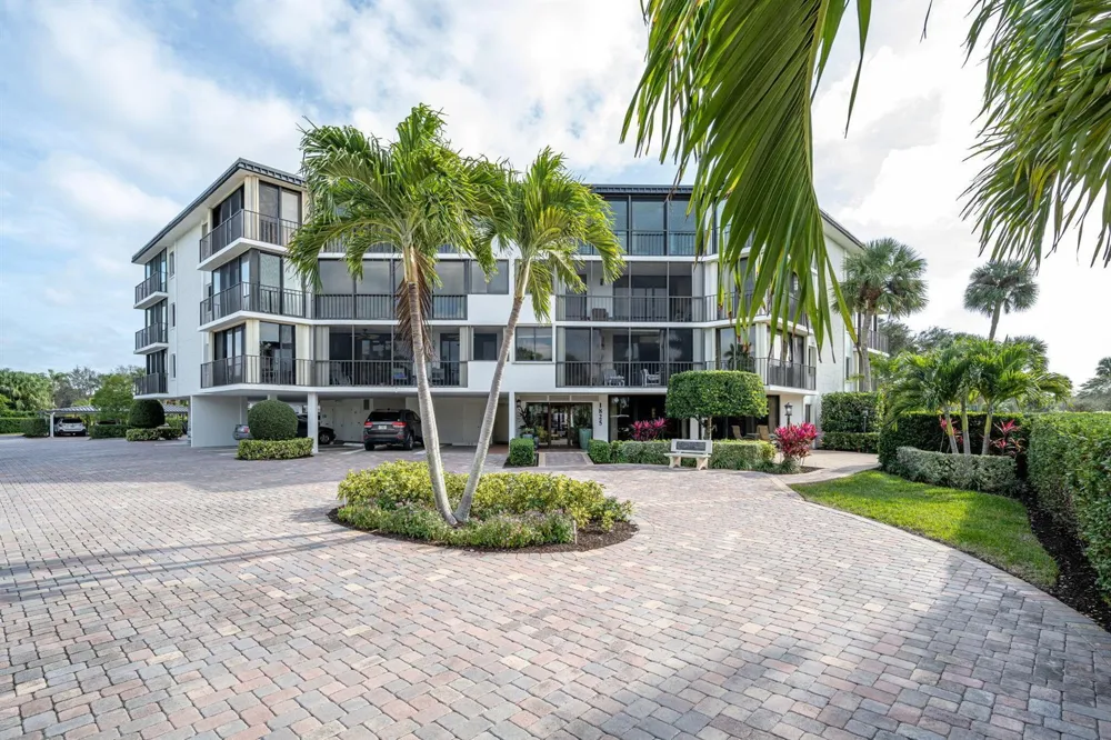 1825 Mooringline Drive #2-F Vero Beach, FL 32963