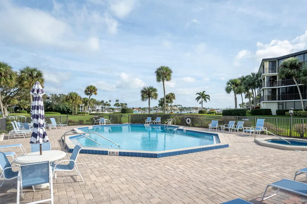 1825 Mooringline Drive #2-F Vero Beach, FL 32963