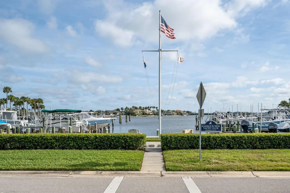 1825 Mooringline Drive #2-F Vero Beach, FL 32963
