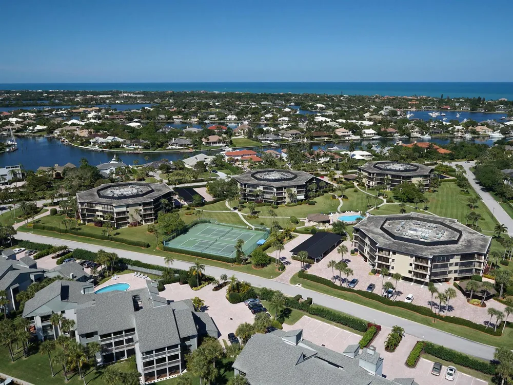 1825 Mooringline Drive #2-F Vero Beach, FL 32963
