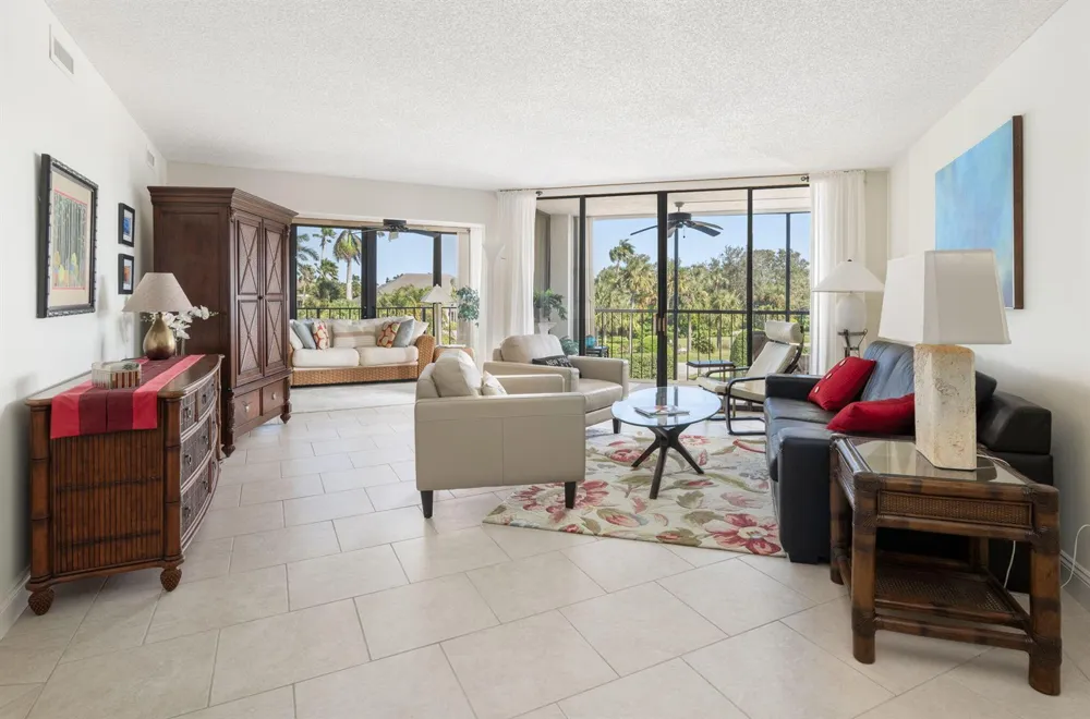 1825 Mooringline Drive #2-F Vero Beach, FL 32963