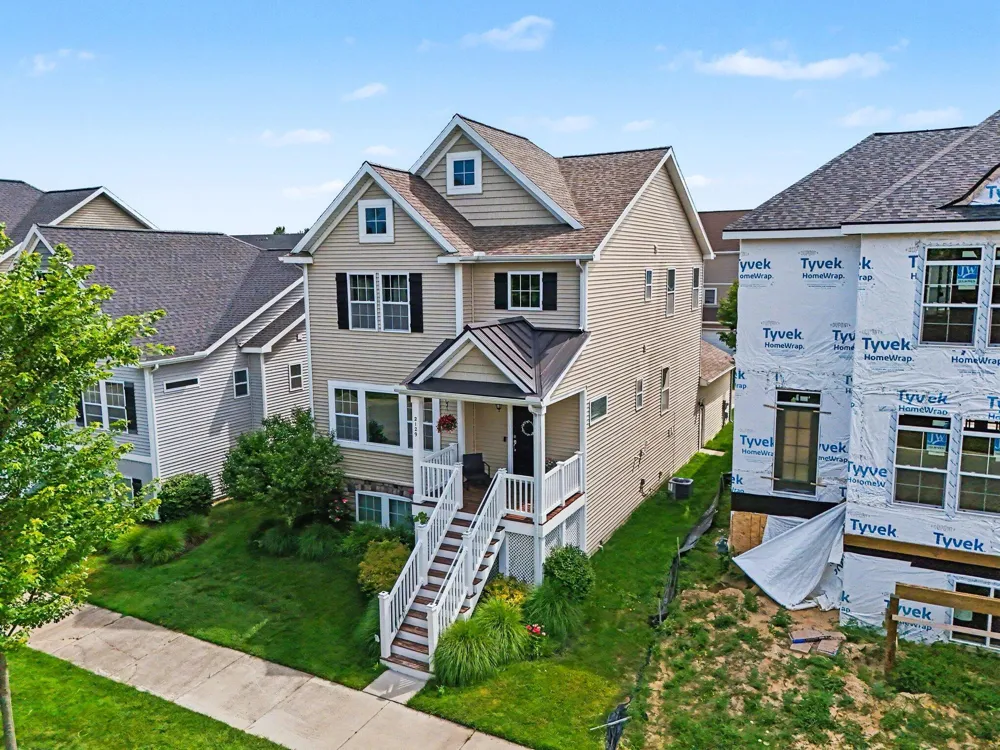 2129 Kensington Park Circle Holland, MI 49423