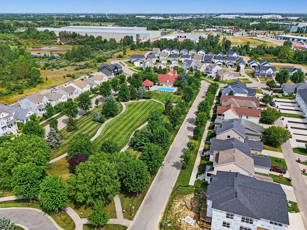 2129 Kensington Park Circle Holland, MI 49423