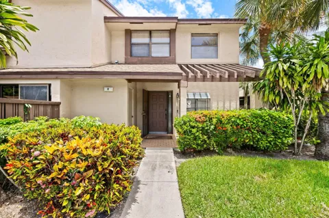 3952 COCOPLUM CIRCLE #3646