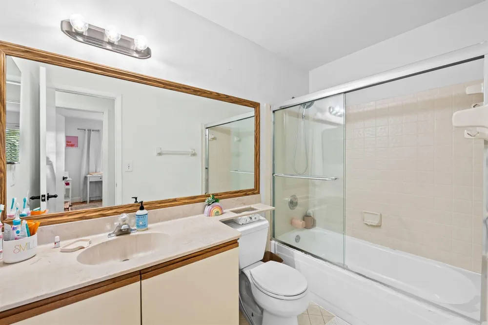 3952 COCOPLUM CIRCLE #3646 Coconut Creek, FL 33063