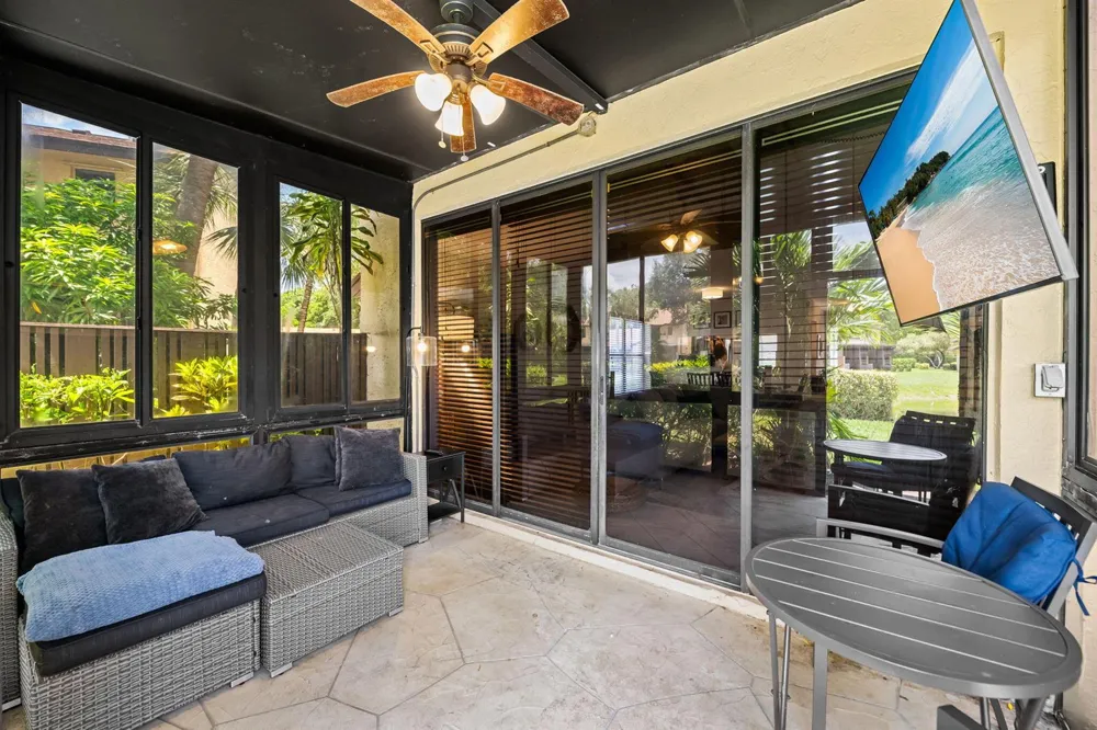 3952 COCOPLUM CIRCLE #3646 Coconut Creek, FL 33063