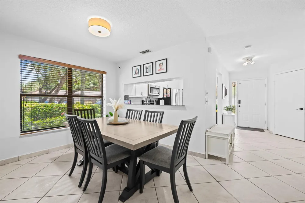 3952 COCOPLUM CIRCLE #3646 Coconut Creek, FL 33063