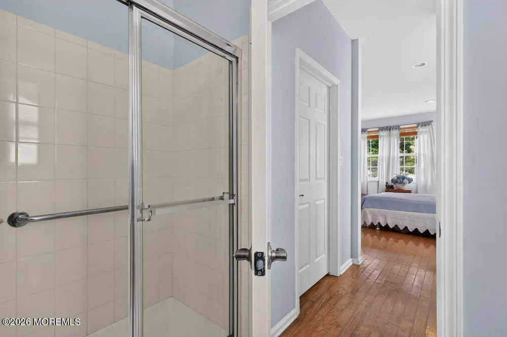 21 Snowberry Lane Howell, NJ 07731