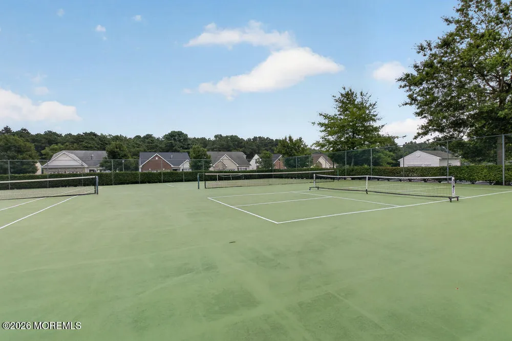 21 Snowberry Lane Howell, NJ 07731
