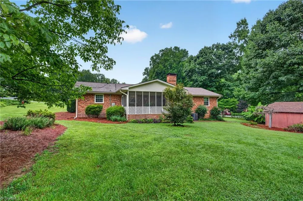 200 Brookview Circle Jamestown, NC 27282