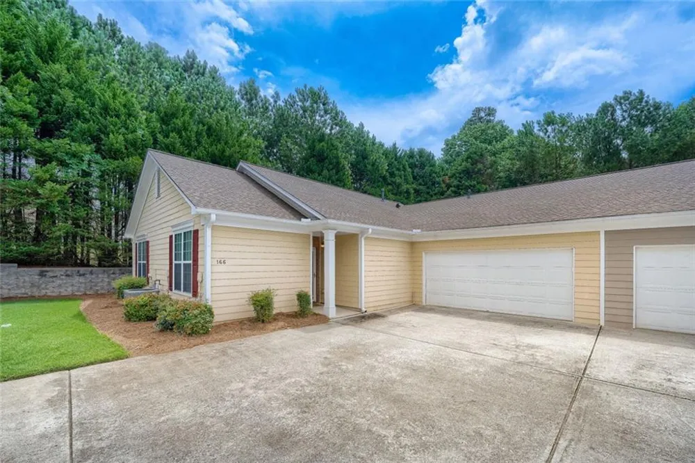 166 Camry Lane Grayson, GA 30017