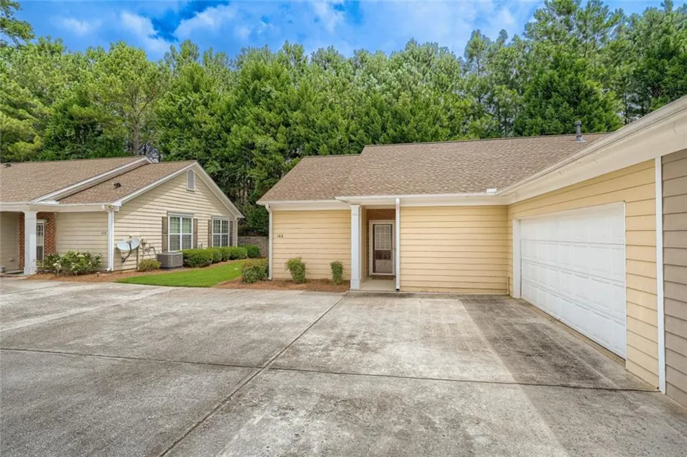 166 Camry Lane Grayson, GA 30017
