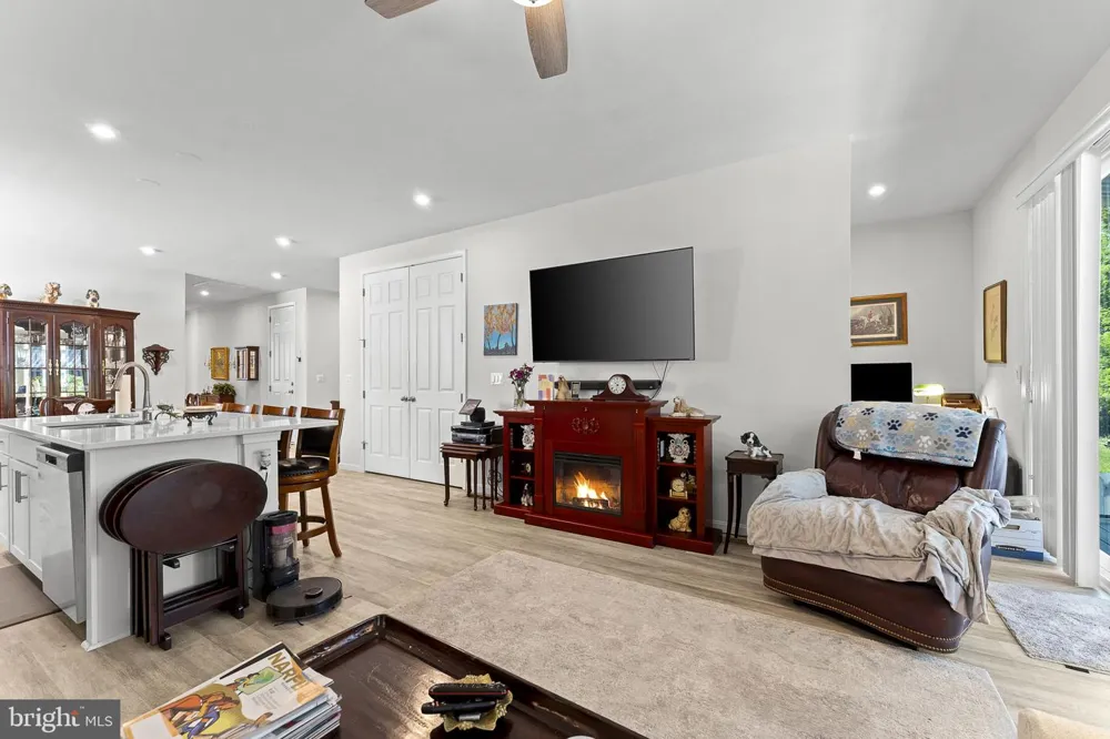 114 CURTAIN FALL DRIVE Middletown, VA 22645