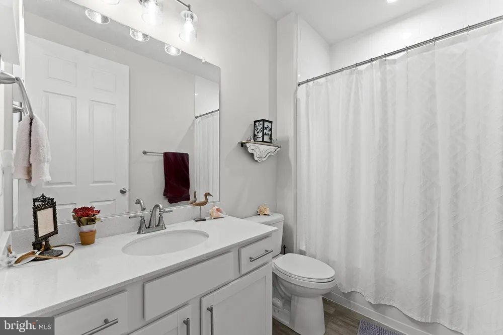 114 CURTAIN FALL DRIVE Middletown, VA 22645