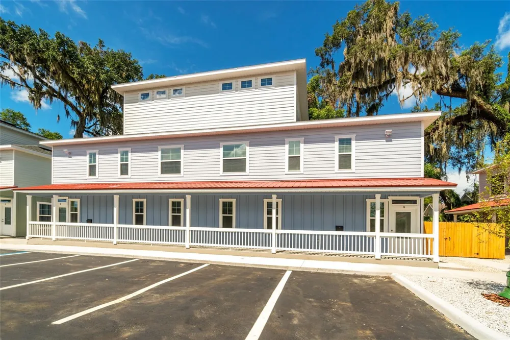 622 NW 3RD AVENUE #7 Gainesville, FL 32601