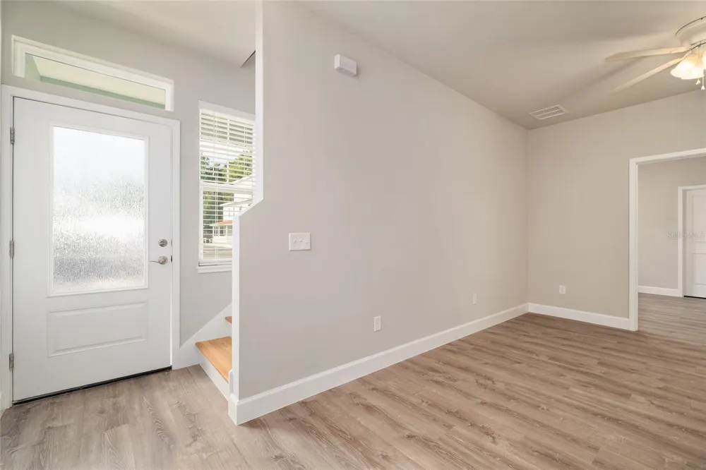 622 NW 3RD AVENUE #7 Gainesville, FL 32601