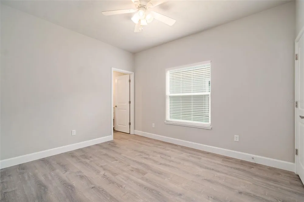 622 NW 3RD AVENUE #7 Gainesville, FL 32601