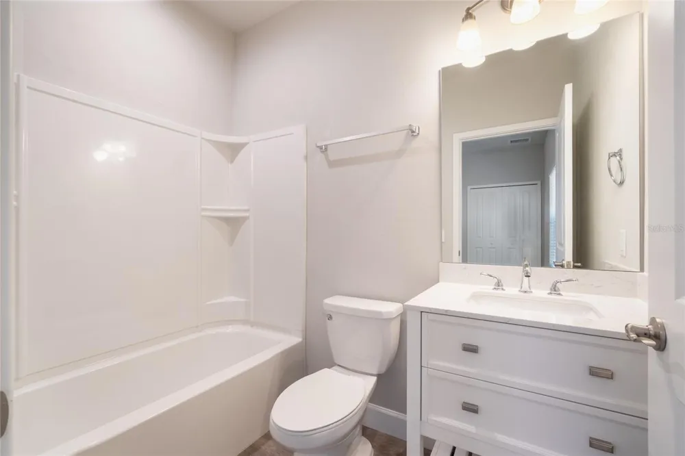 622 NW 3RD AVENUE #7 Gainesville, FL 32601