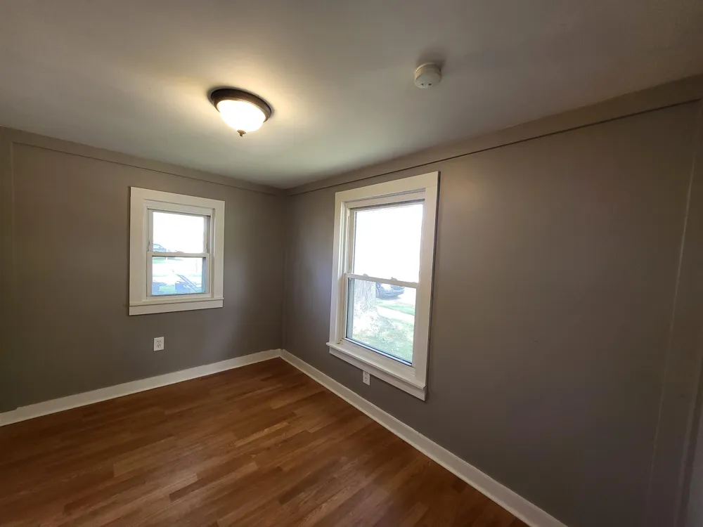 23077 Piper Avenue Eastpointe, MI 48021