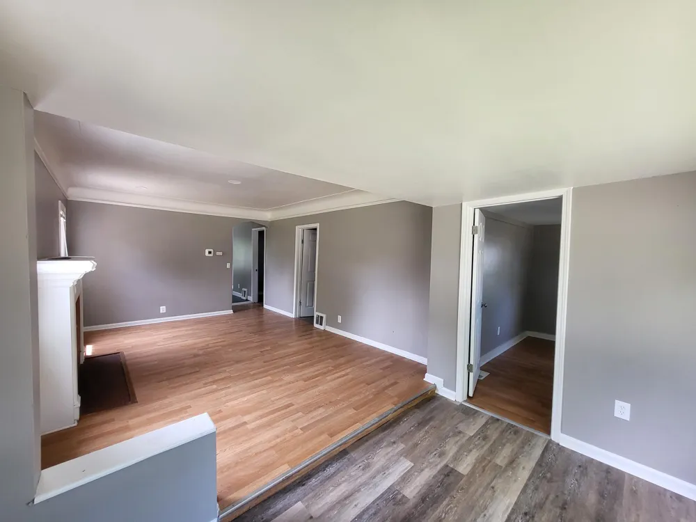 23077 Piper Avenue Eastpointe, MI 48021
