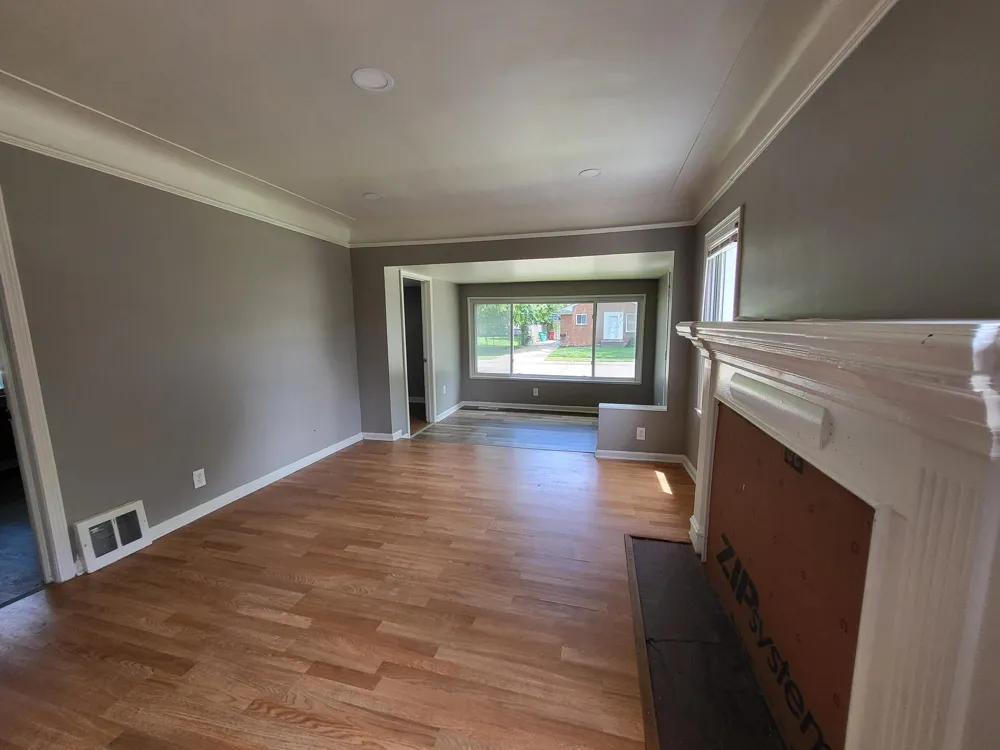 23077 Piper Avenue Eastpointe, MI 48021