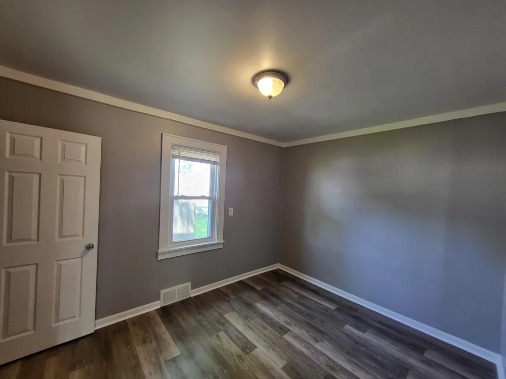 23077 Piper Avenue Eastpointe, MI 48021
