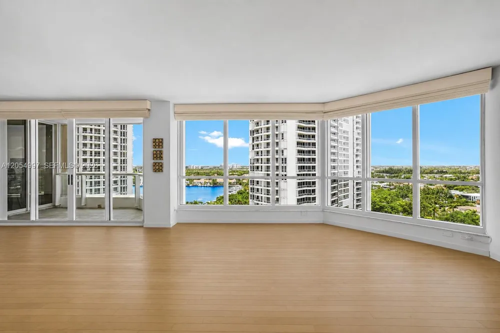 21150 Point Pl #1605 Aventura, FL 33180