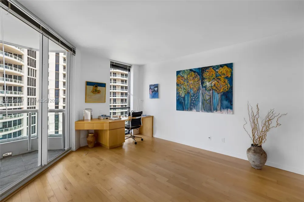 21150 Point Pl #1605 Aventura, FL 33180