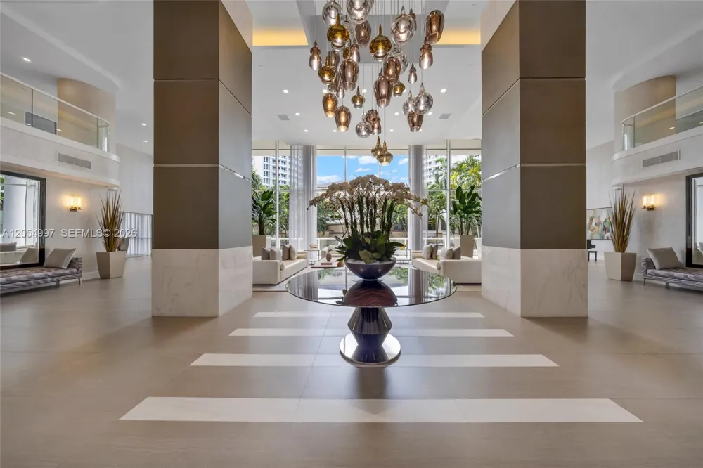 21150 Point Pl #1605 Aventura, FL 33180