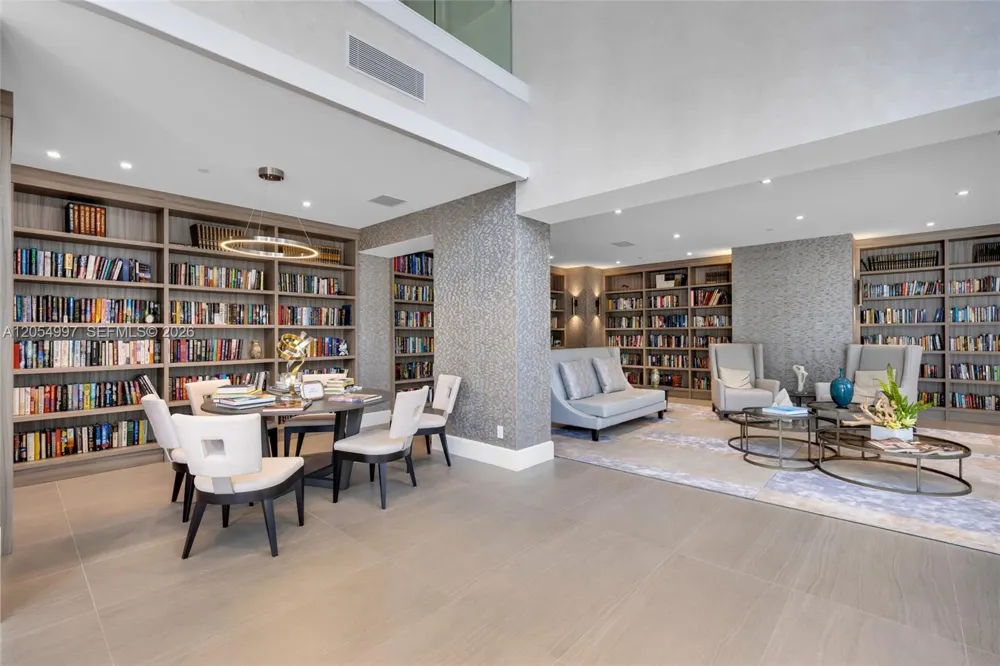 21150 Point Pl #1605 Aventura, FL 33180