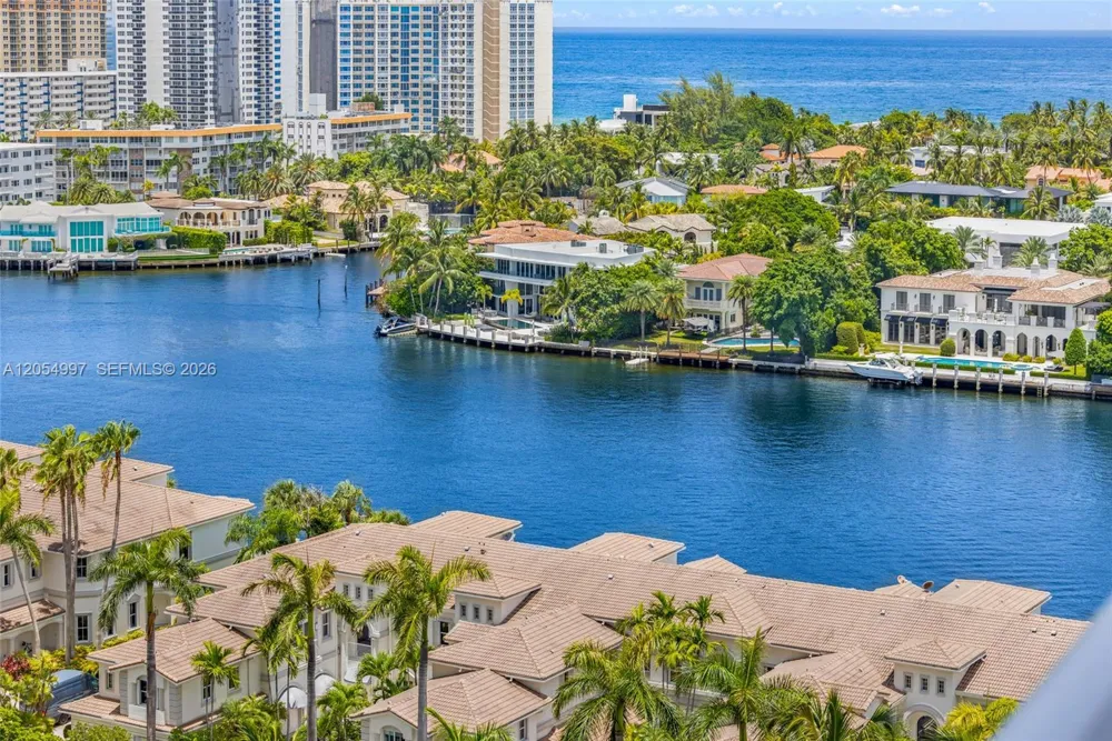 21150 Point Pl #1605 Aventura, FL 33180