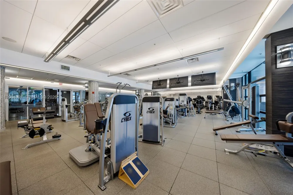 21150 Point Pl #1605 Aventura, FL 33180