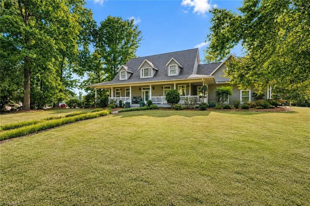 208 Monk Court North Wilkesboro, NC 28659