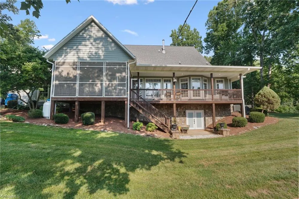 208 Monk Court North Wilkesboro, NC 28659