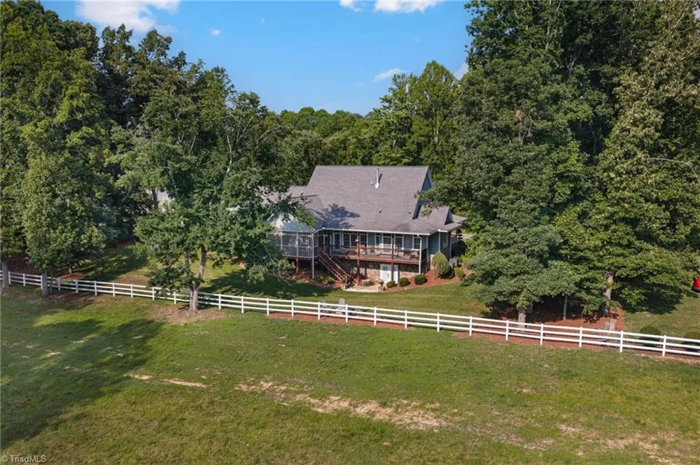 208 Monk Court North Wilkesboro, NC 28659