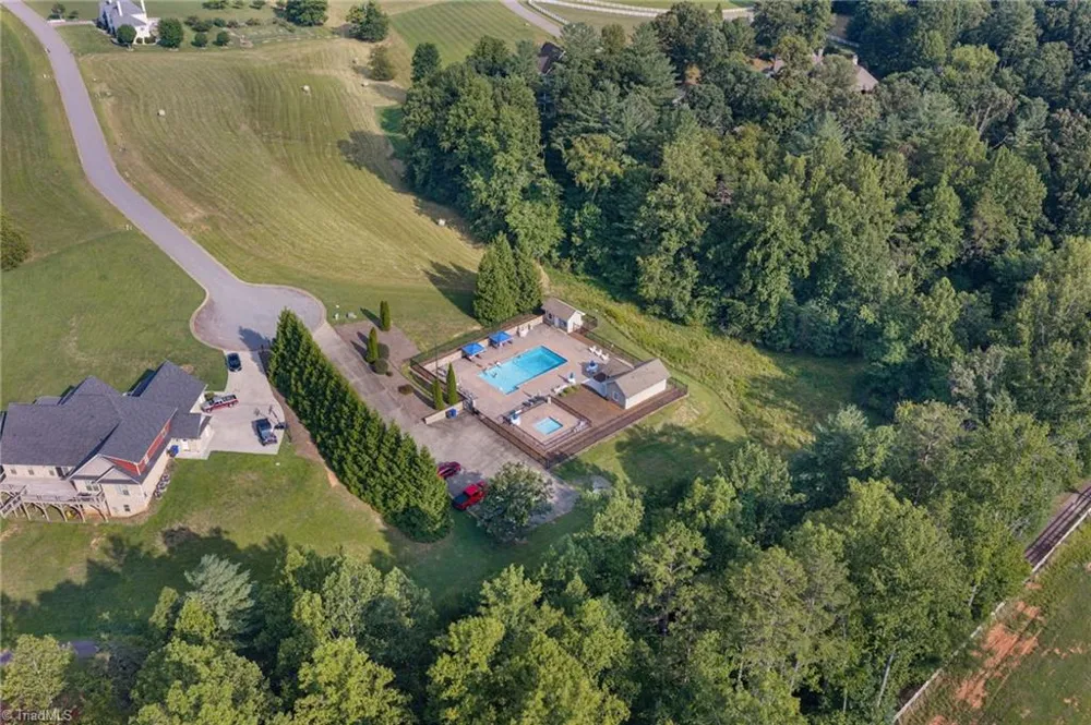 208 Monk Court North Wilkesboro, NC 28659
