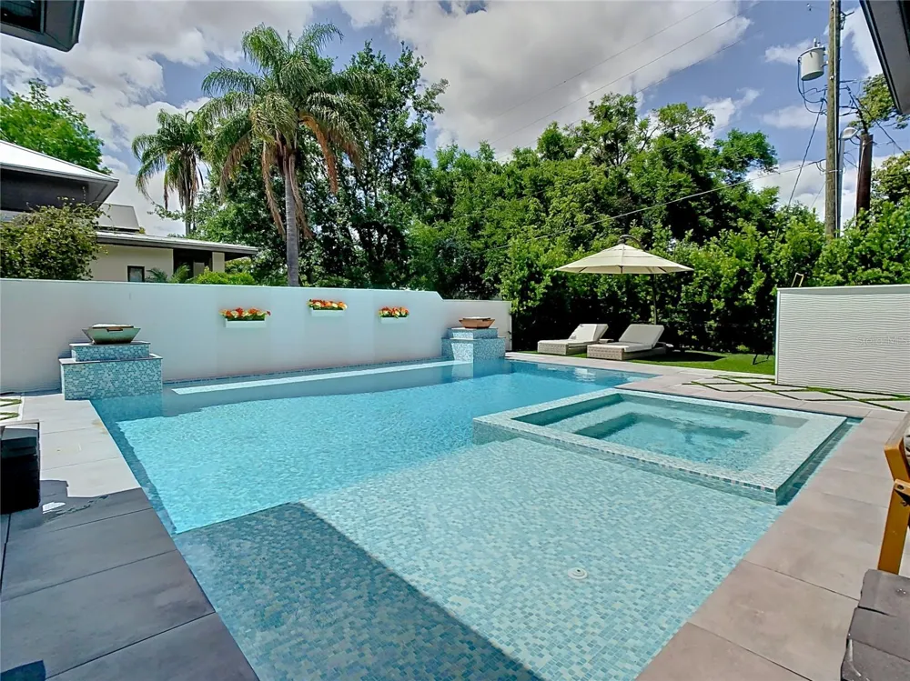 2614 PARKLAND DRIVE Winter Park, FL 32789