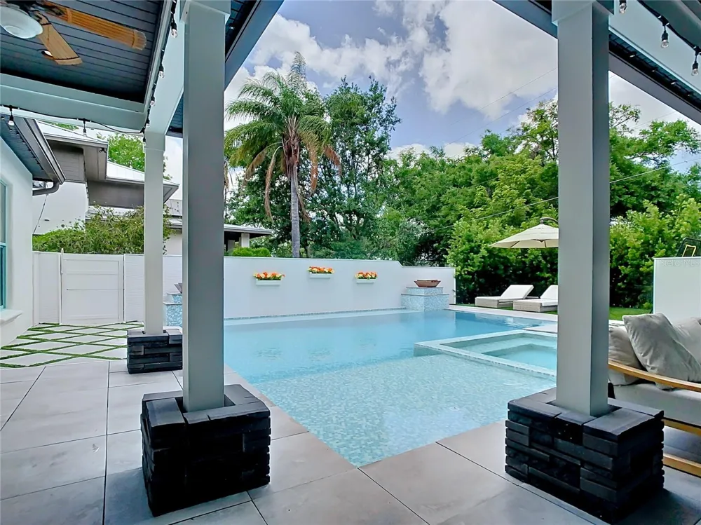 2614 PARKLAND DRIVE Winter Park, FL 32789