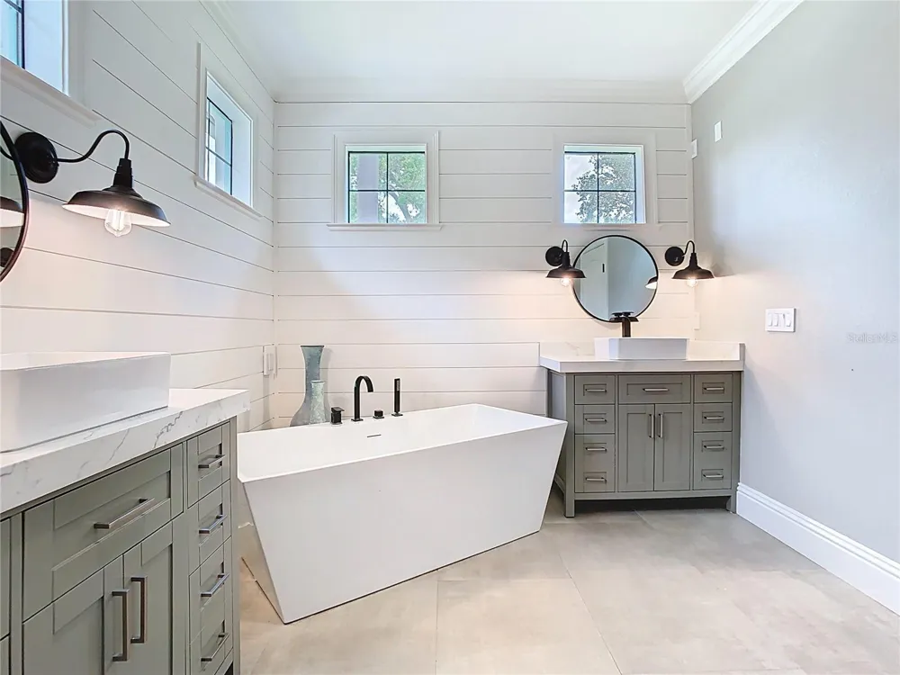 2614 PARKLAND DRIVE Winter Park, FL 32789
