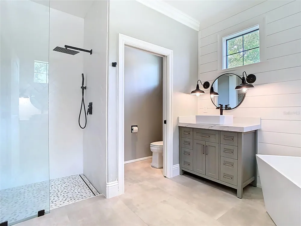 2614 PARKLAND DRIVE Winter Park, FL 32789