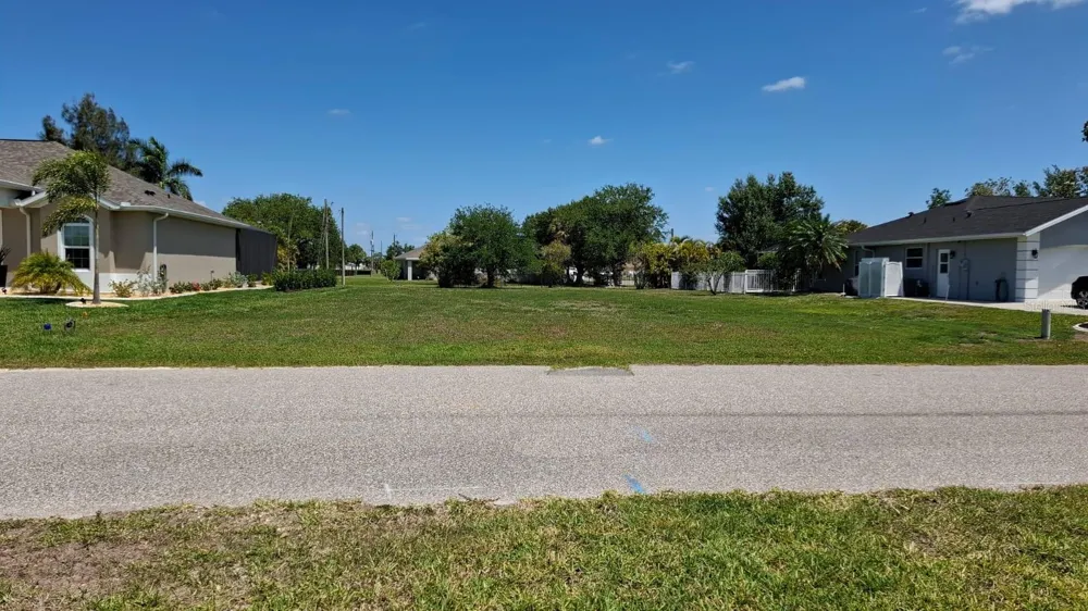 16147 DINAL DRIVE Punta Gorda, FL 33955
