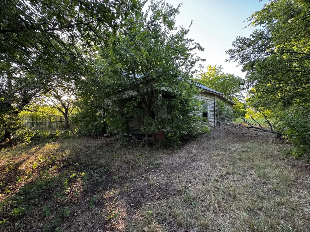 4270 Belz Road Sanger, TX 76266