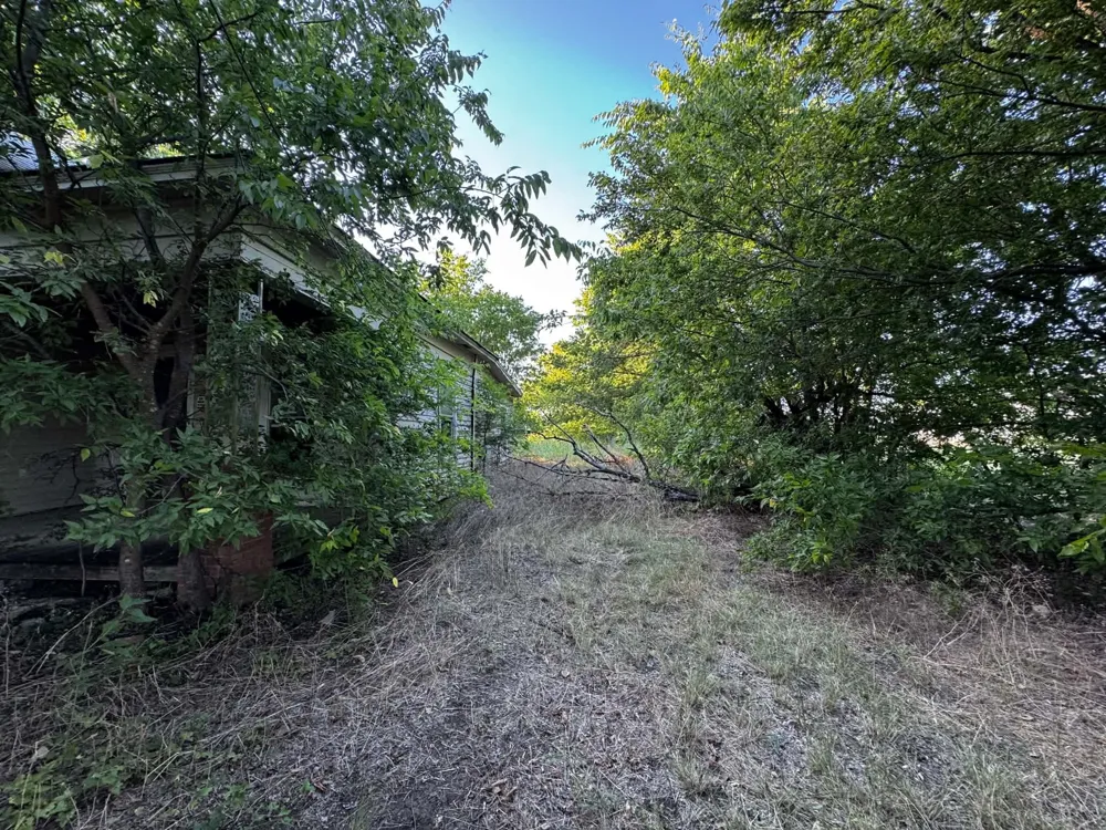4270 Belz Road Sanger, TX 76266