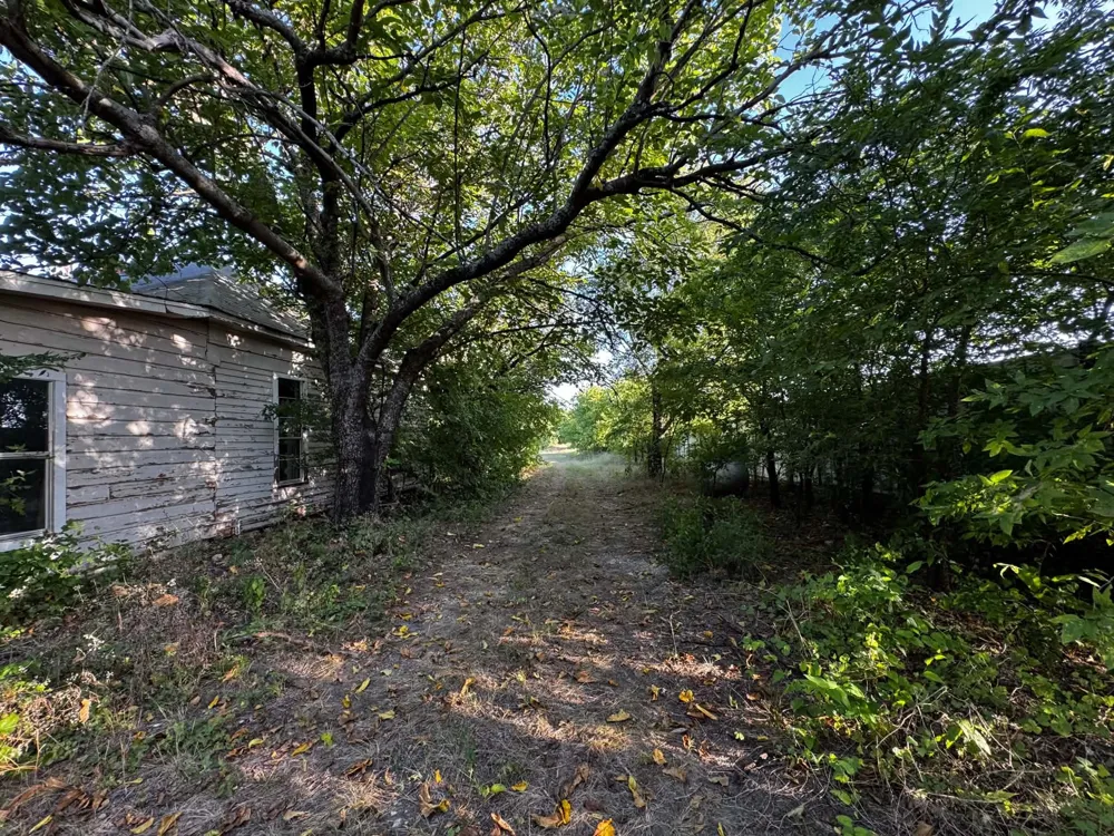 4270 Belz Road Sanger, TX 76266