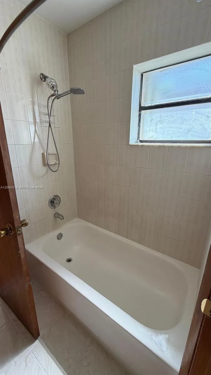 10960 SW 25th St Miami, FL 33165