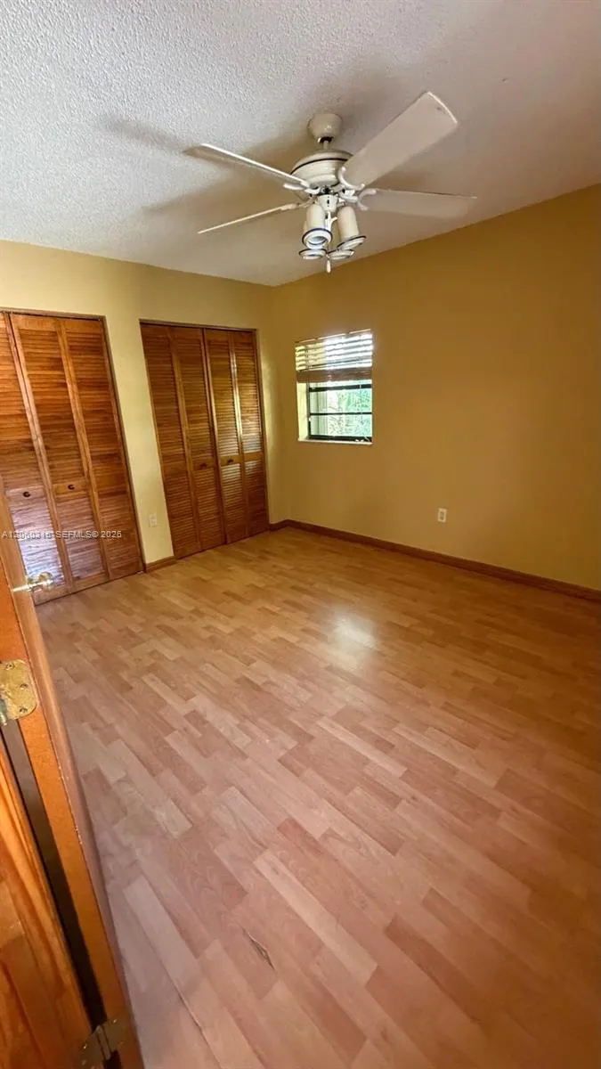 10960 SW 25th St Miami, FL 33165