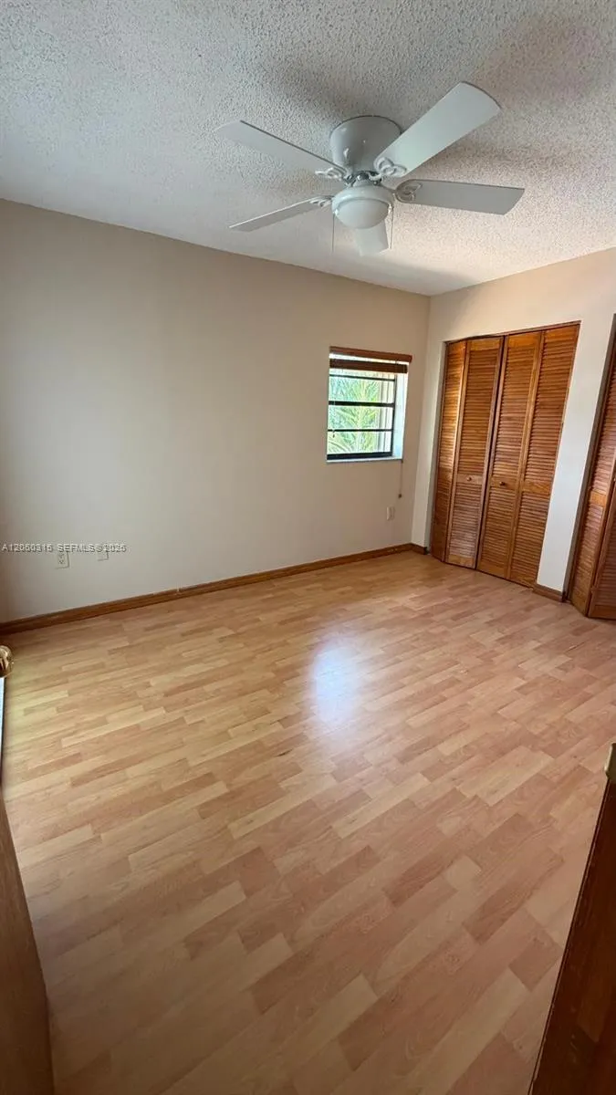 10960 SW 25th St Miami, FL 33165