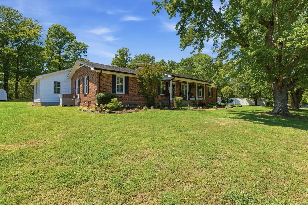88 Riverbend Dr Woodbury, TN 37190