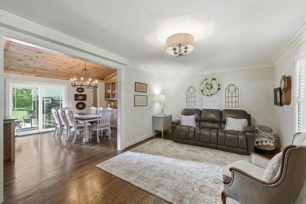 88 Riverbend Dr Woodbury, TN 37190