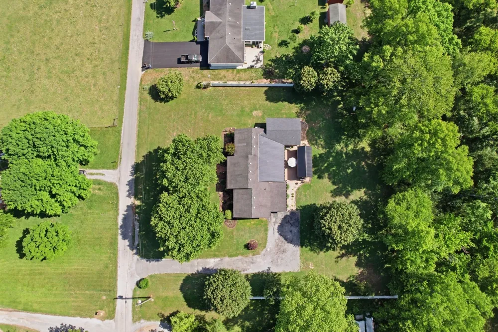 88 Riverbend Dr Woodbury, TN 37190